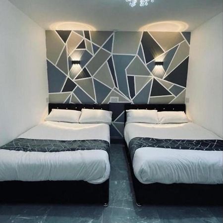 Entire 5 Star Luxury Whalley House Wifi Tv Luxury Burnley Exteriör bild
