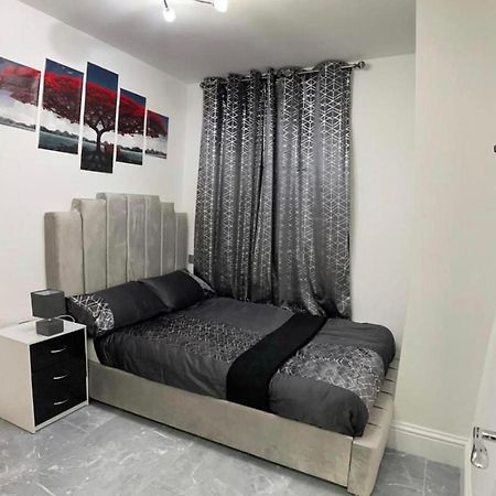 Entire 5 Star Luxury Whalley House Wifi Tv Luxury Burnley Exteriör bild
