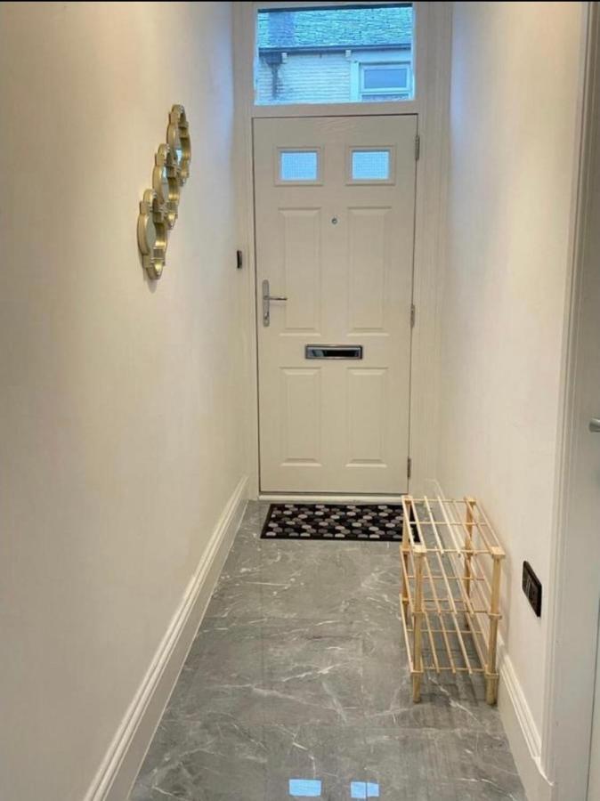 Entire 5 Star Luxury Whalley House Wifi Tv Luxury Burnley Exteriör bild