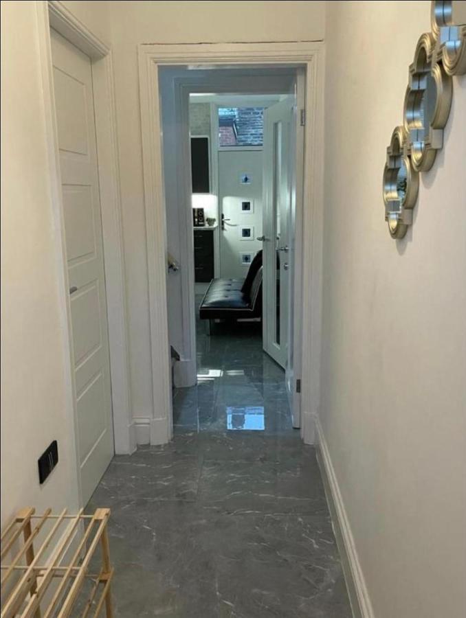 Entire 5 Star Luxury Whalley House Wifi Tv Luxury Burnley Exteriör bild