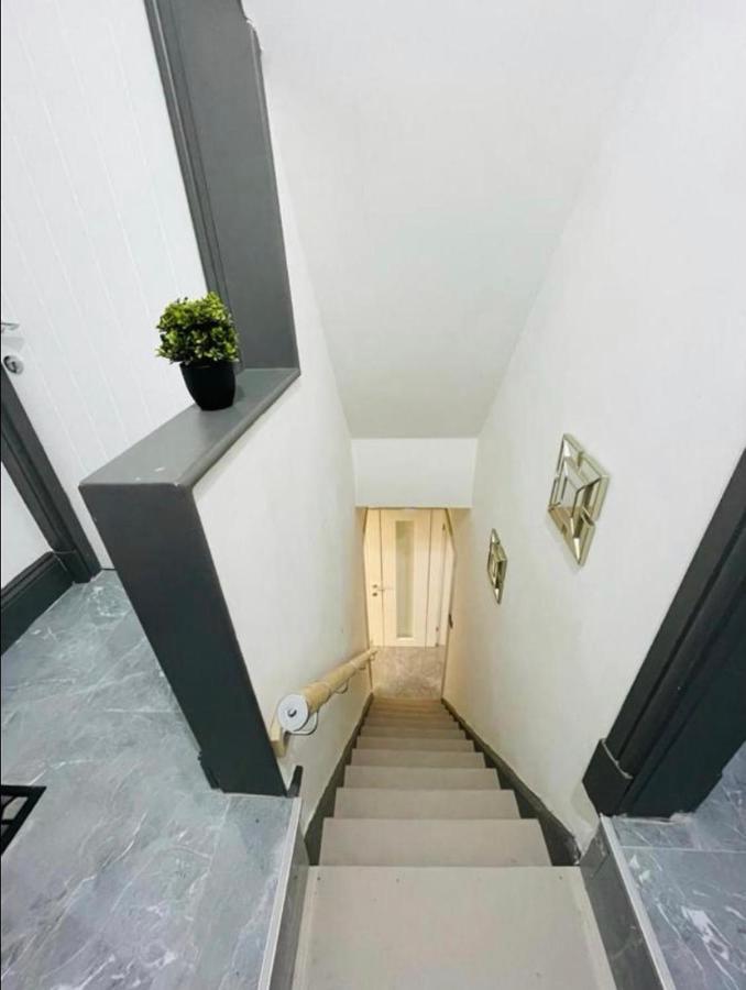 Entire 5 Star Luxury Whalley House Wifi Tv Luxury Burnley Exteriör bild