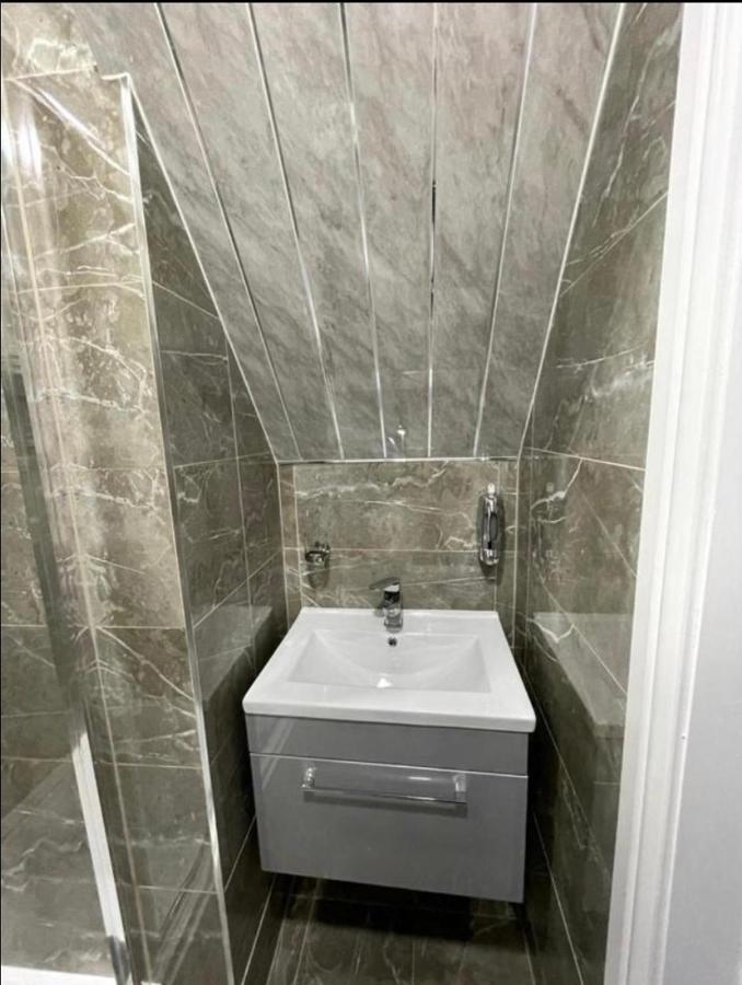 Entire 5 Star Luxury Whalley House Wifi Tv Luxury Burnley Exteriör bild