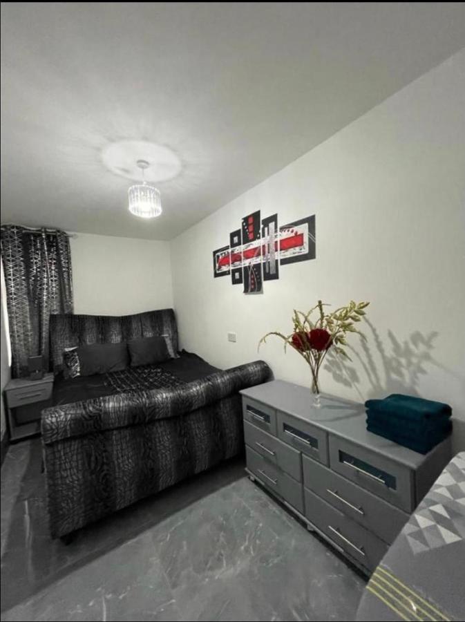 Entire 5 Star Luxury Whalley House Wifi Tv Luxury Burnley Exteriör bild