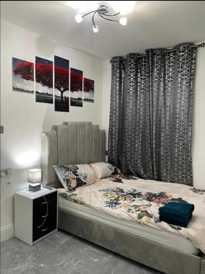 Entire 5 Star Luxury Whalley House Wifi Tv Luxury Burnley Exteriör bild